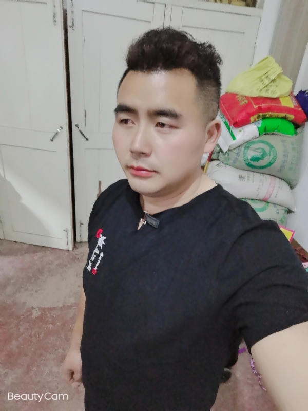 阿杰的第一张照片--阜宁蓝颜知己交友网